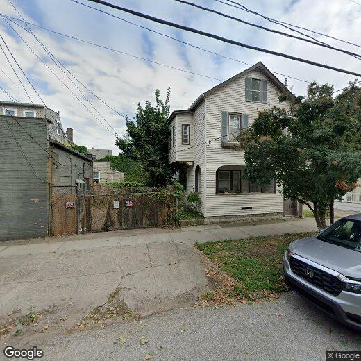Primary Photo - 841 College Ave