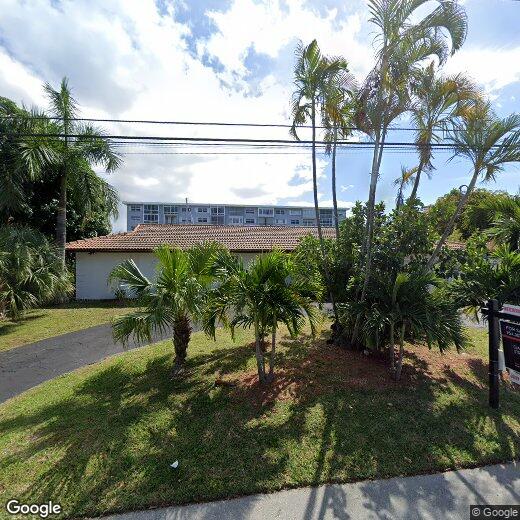 Foto principal - 2824 NE 35th St