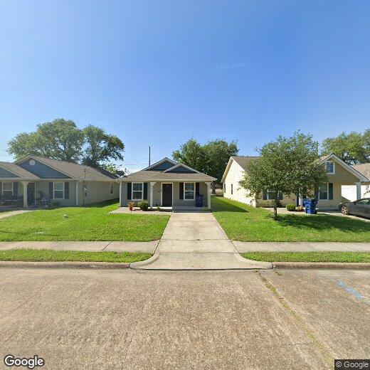 Foto principal - 7405 Blue Jay Dr