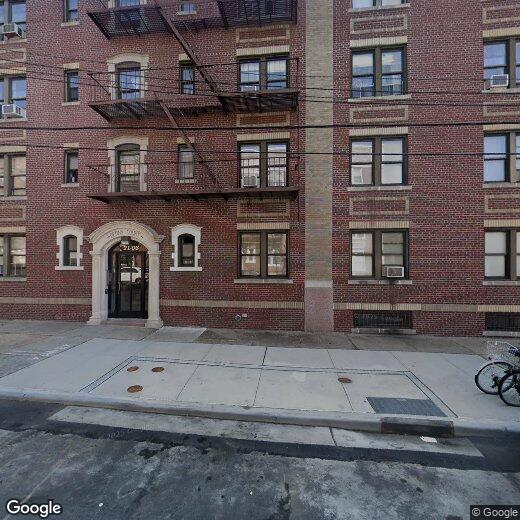 Primary Photo - 21-06 Linden St