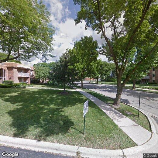 Primary Photo - 2411 N Kennicott Dr