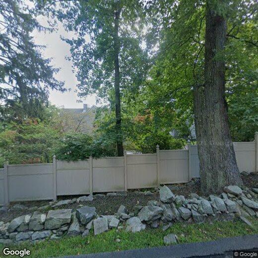 Primary Photo - 7 Thomas Pl