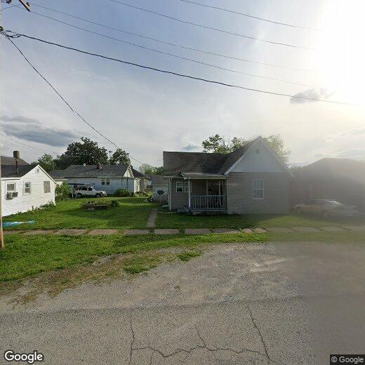 304 W 11th St, Metropolis, IL 62960 House Rental in Metropolis, IL