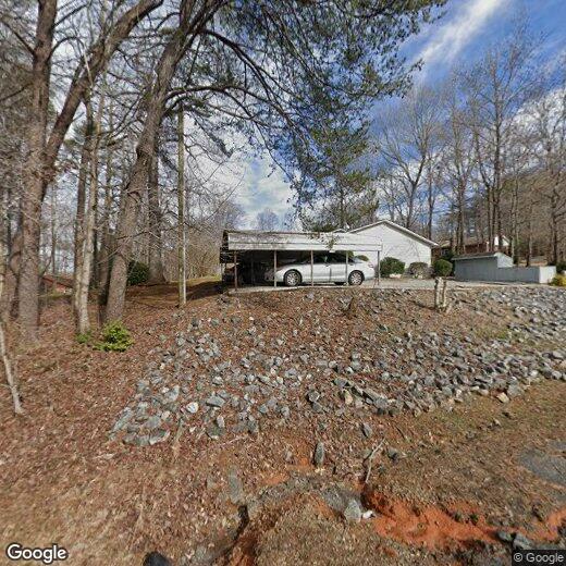 78 Windwood Dr, Columbus, NC 28722 Condo for Rent in Columbus, NC