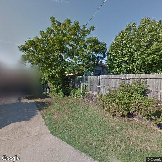 Foto principal - 531 Bob White St