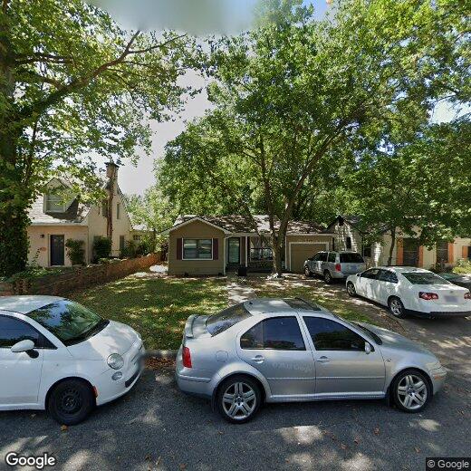 Foto principal - 1018 W Brockett St