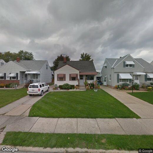 Primary Photo - 15903 Maplewood Ave