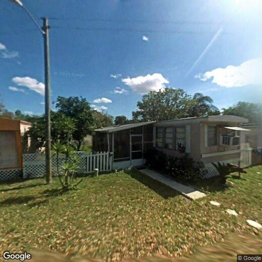 Primary Photo - 1631 Semon Dr