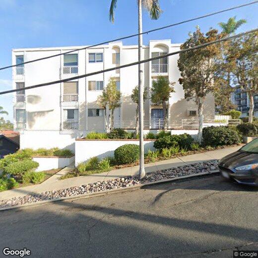 Primary Photo - 2410 Albatross St