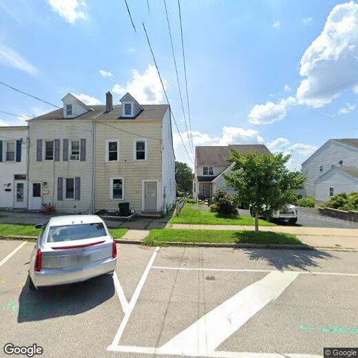 Primary Photo - 351 W 6th Ave