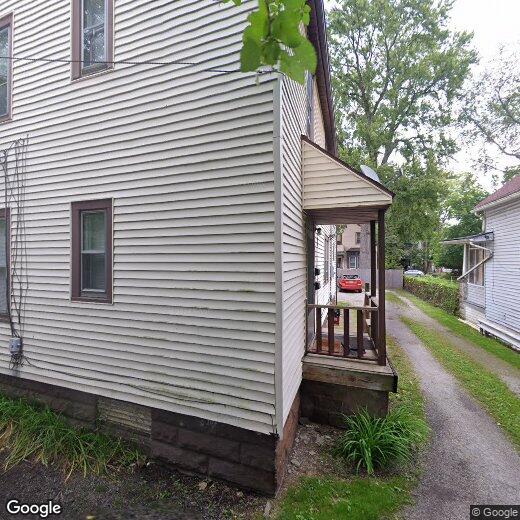 3862 W 34th St Unit Up, Cleveland, OH 44109 Room for Rent in