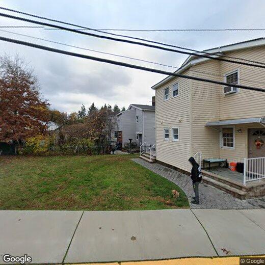 Primary Photo - 68 Cottage Pl