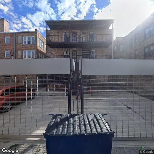 Primary Photo - 7020 S Paxton Ave