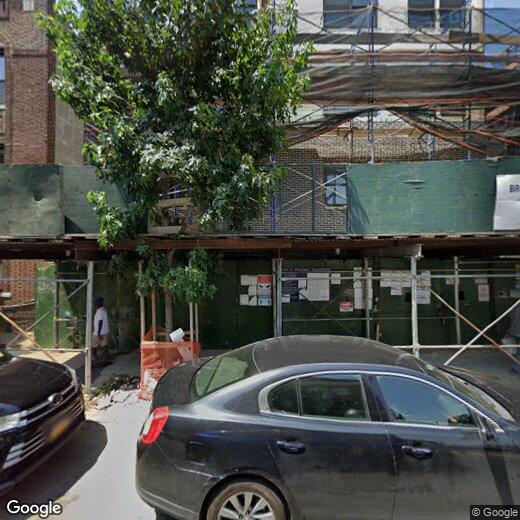 Foto principal - 422 E 31st St
