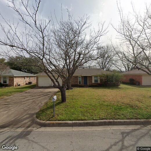 Foto principal - 1119 Cozby St E