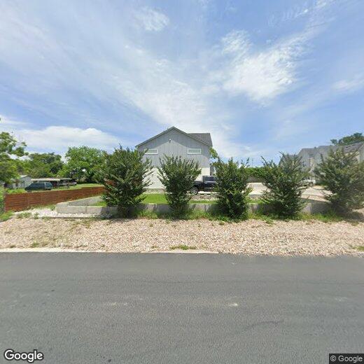 Primary Photo - 301 S Hill St