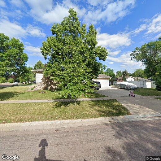 Primary Photo - 85 28th Ave NE