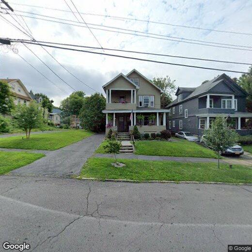 Primary Photo - 346-48 Douglas St