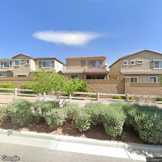 Foto principal - 9668 Canyon Landing Ave