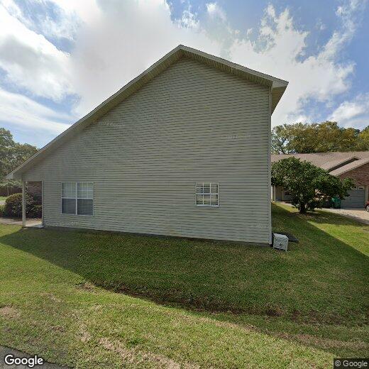 Primary Photo - 1017 Creel St