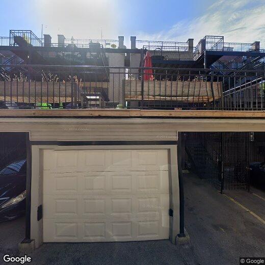 Primary Photo - 1352 W George St