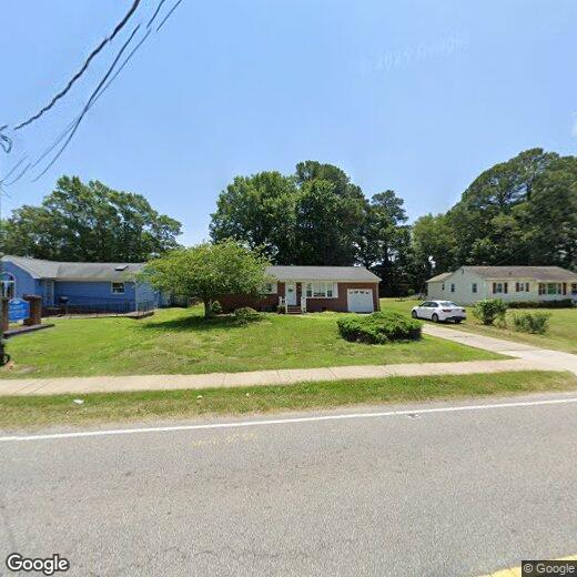 3 br, 1 bath House 800 Old Oyster Point Rd House Rental in Newport