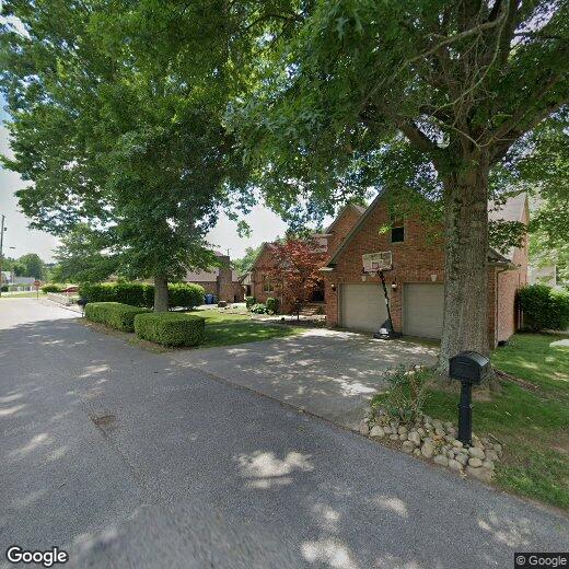 Primary Photo - 1010 Dogwood Ln