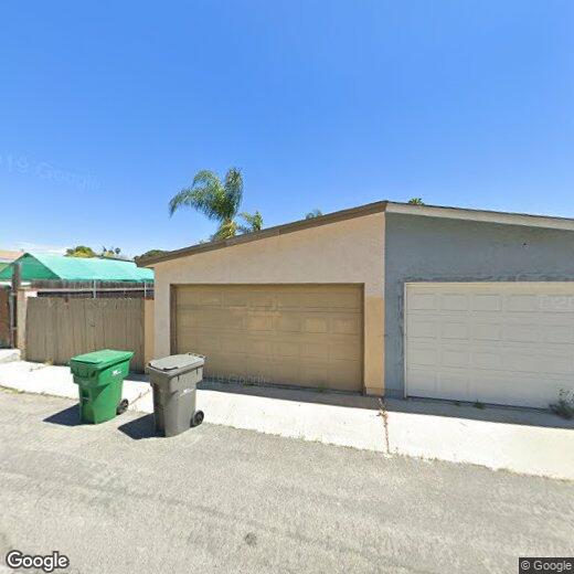 Primary Photo - 2831 College Blvd