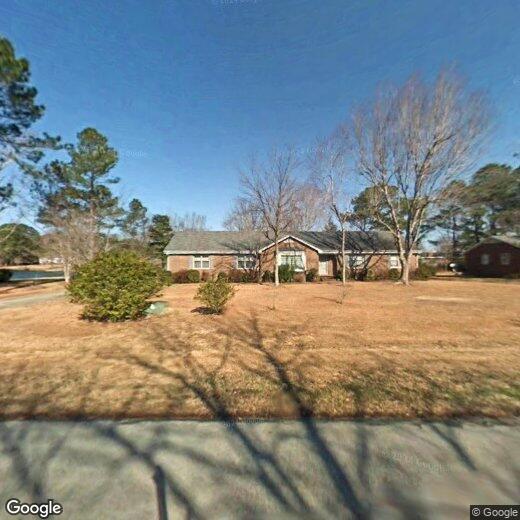 Primary Photo - **4 Bedroom 2 Bath Single Family Home Back...