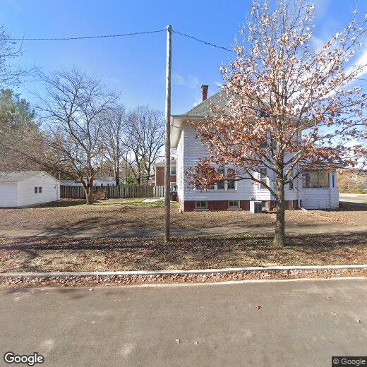 Primary Photo - 1509 E Washington St