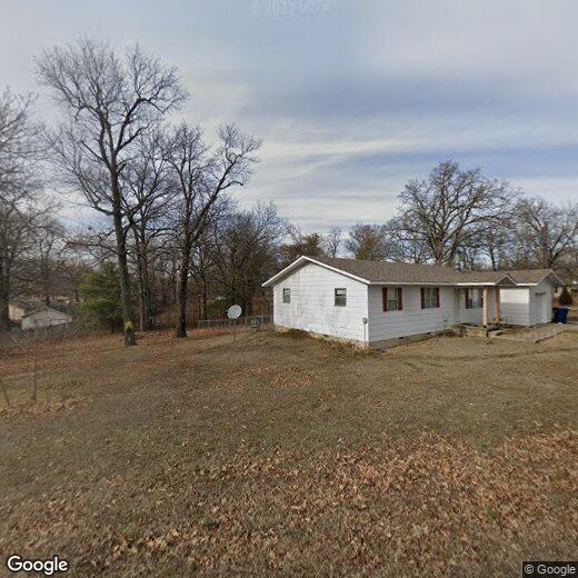 Primary Photo - 130 Red Oak Loop