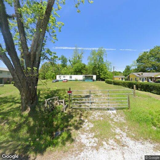 Primary Photo - 103 Pecan St