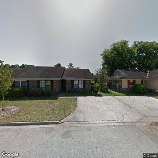 Primary Photo - 6 Peach Ct