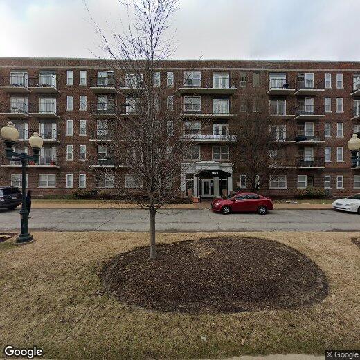 Foto principal - 5630 Pershing Ave