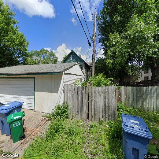 Primary Photo - 2613 E 24th St
