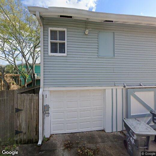 Foto principal - 2924 1/2 Bernardo De Galvez Ave