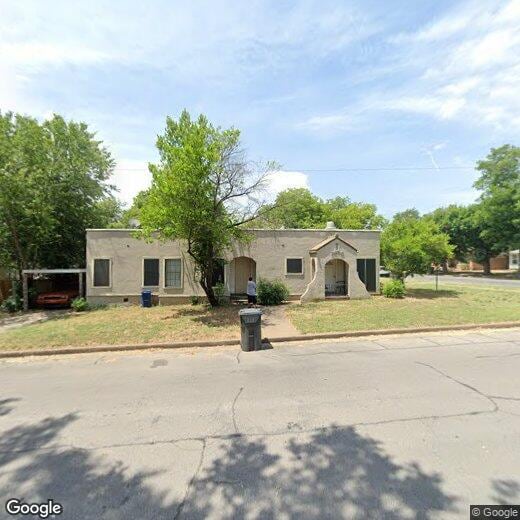 Primary Photo - Cozy 2 Bedroom Corner Lot
