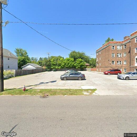 Primary Photo - 14315-14401 Milverton Rd