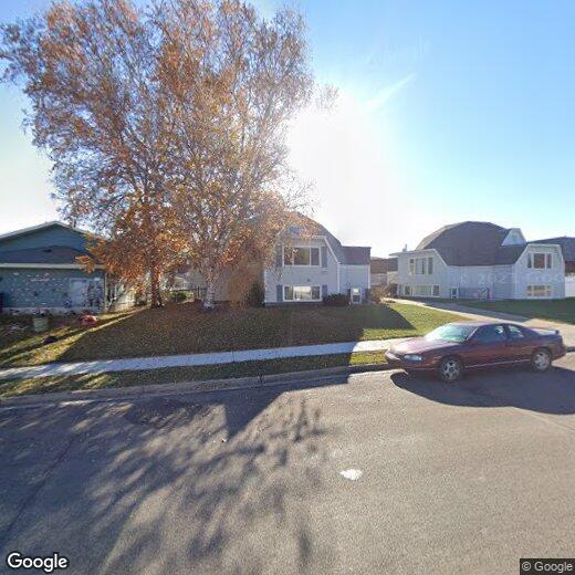 Primary Photo - 2219 Kennedy Ave