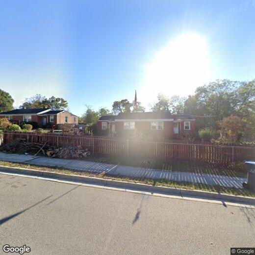 Primary Photo - 2554 Lyman St