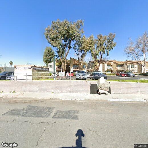Foto principal - 5938 Rancho Mission Rd