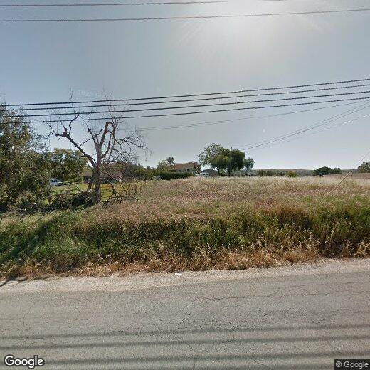 Primary Photo - Country Home