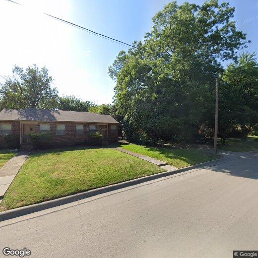 Foto principal - 904 Denton St