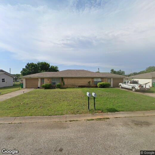 104 Ramada Ave, Joshua, TX 76058 Townhome Rentals in Joshua TX