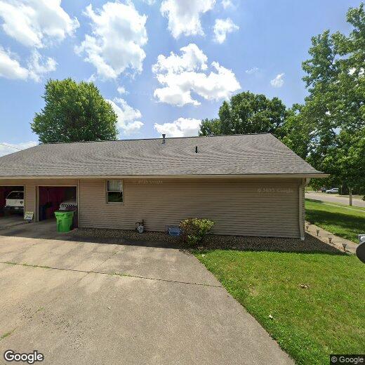 1009 N Wooster Ave, Dover, OH 44622 Room for Rent in Dover, OH