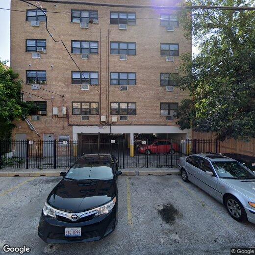 Primary Photo - 5848 N Kenmore Ave