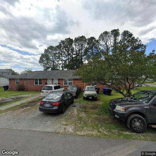 Primary Photo - 2 bedroom 1 bathroom townhouse