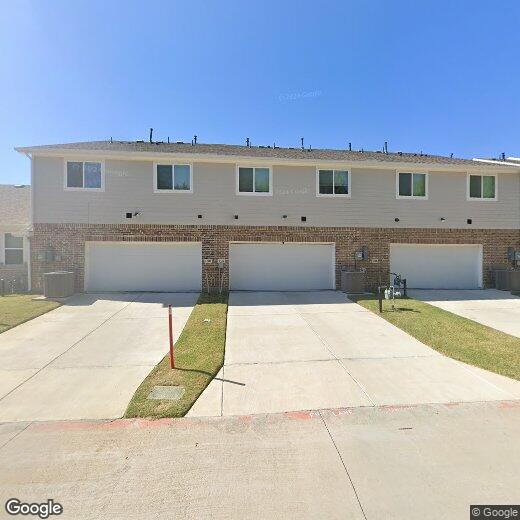 Foto principal - 1312 Creekbank Dr