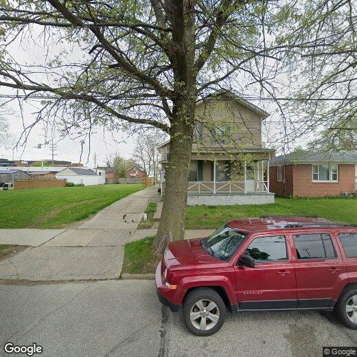 Primary Photo - 216 E 4th St