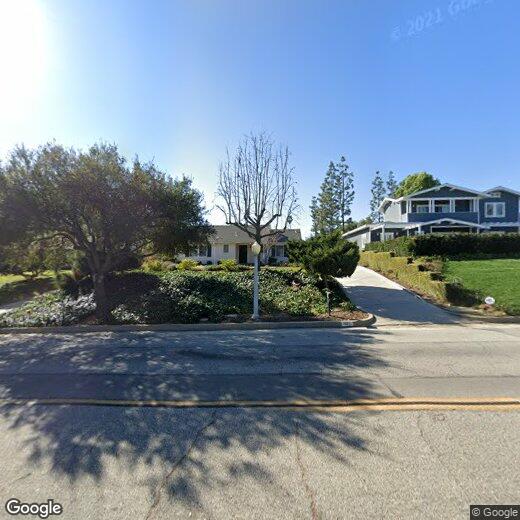 Foto principal - 1221 S Los Robles Ave